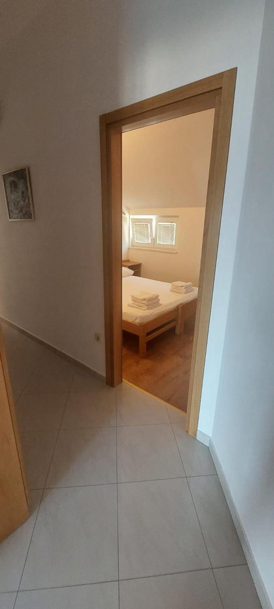 Apartments Ticinovic 奥米什 外观 照片